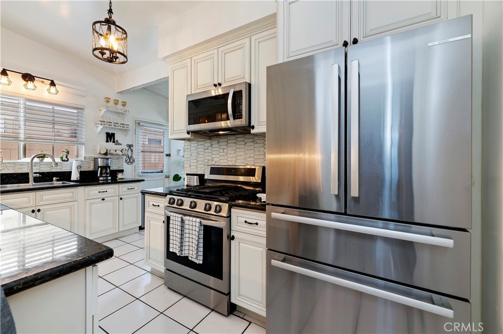 1202 Millbury Avenue Property Photo 15