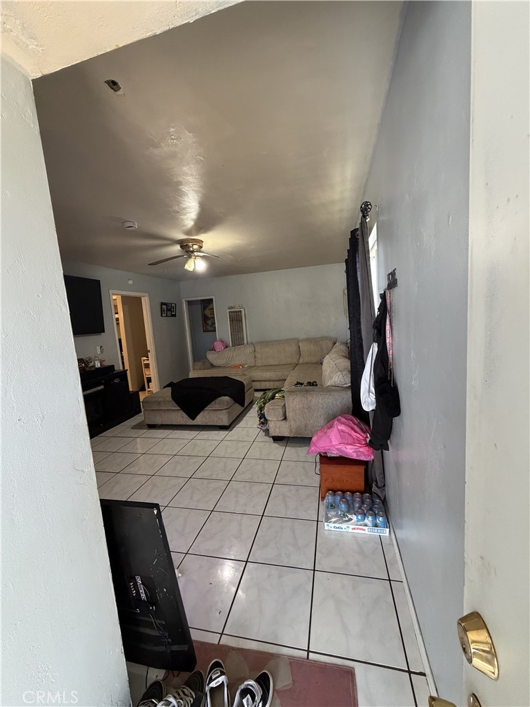 1455 Vine Property Photo 3