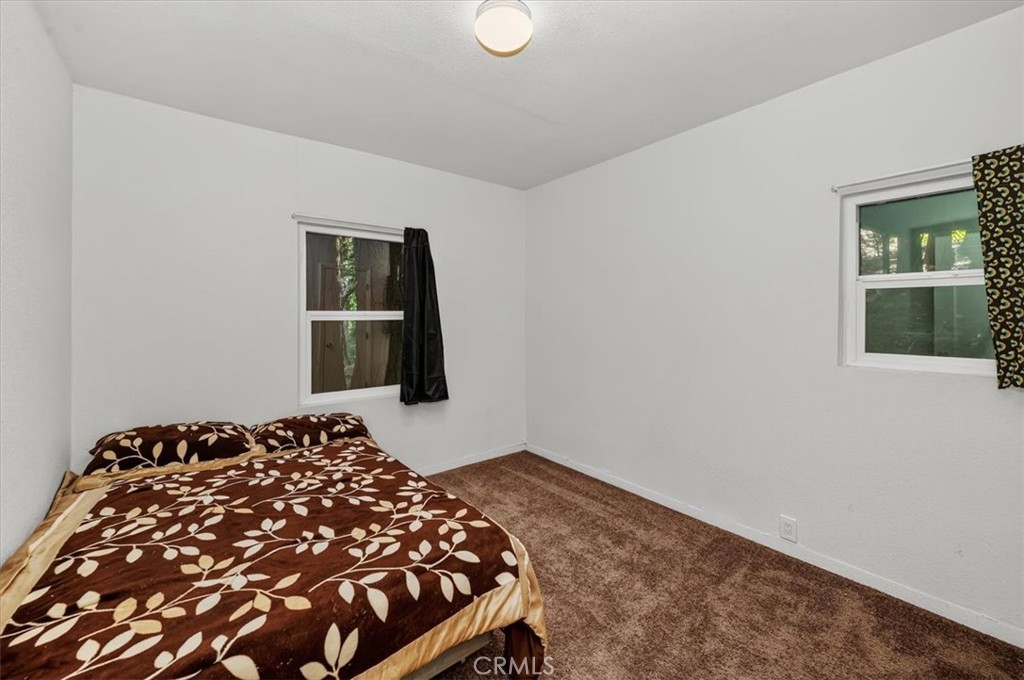 22421 Pine Property Photo 13