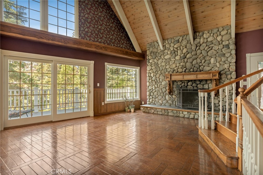 755 Grass Valley Property Photo 6