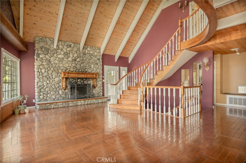755 Grass Valley Property Photo 7