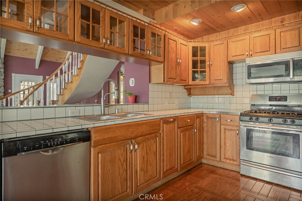 755 Grass Valley Property Photo 11