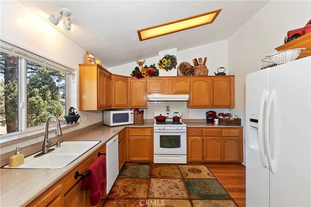 47070 Skyview Property Photo 16