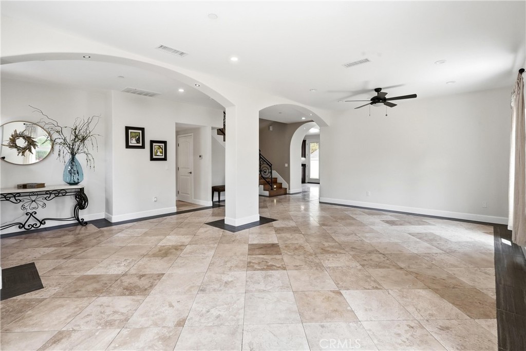 14840 Amorose Property Photo 5