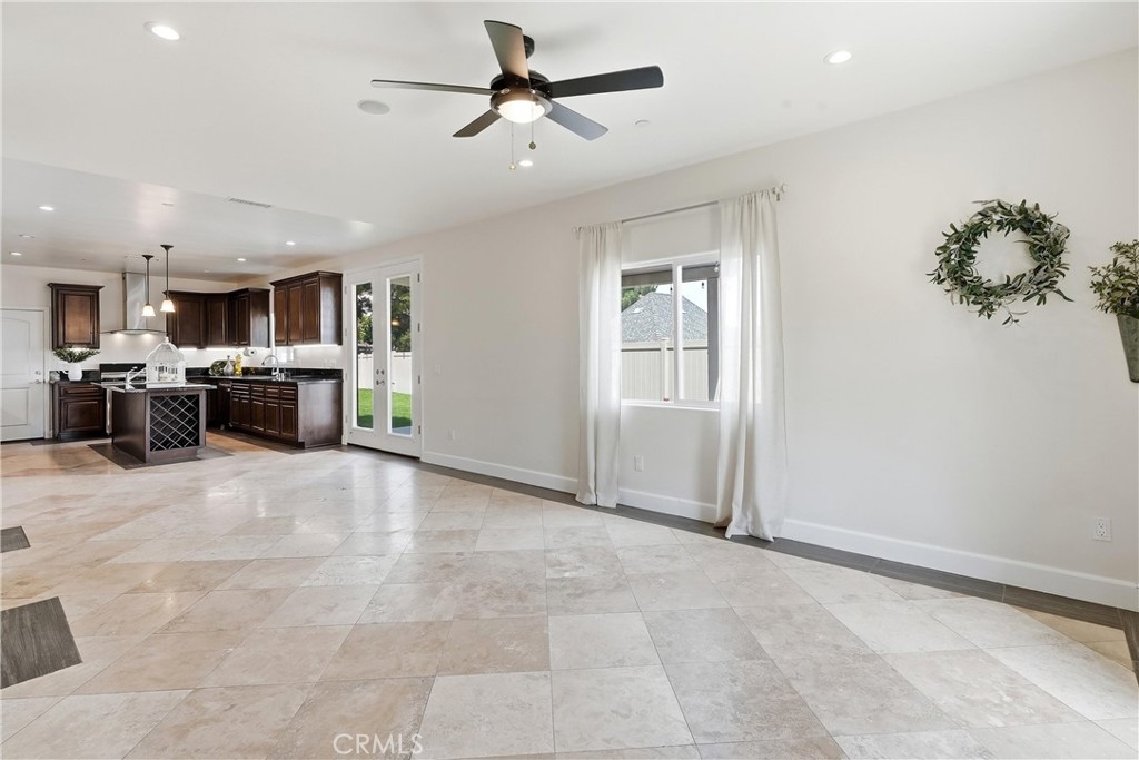 14840 Amorose Property Photo 6