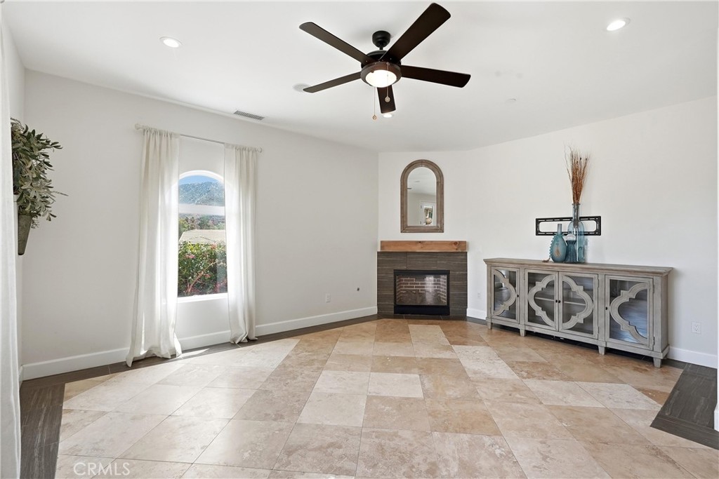14840 Amorose Property Photo 7