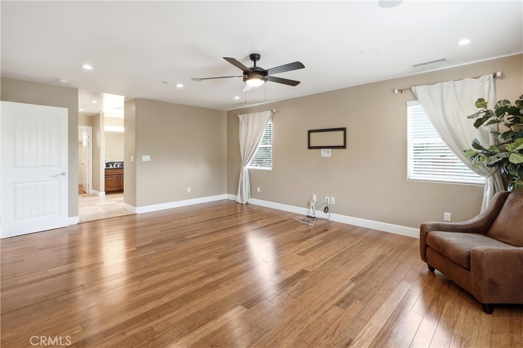 14840 Amorose Property Photo 18
