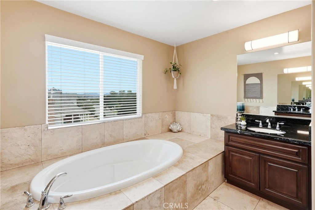 14840 Amorose Property Photo 19