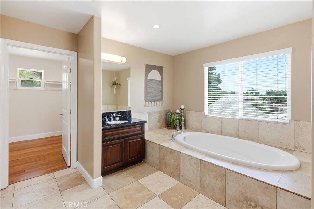 14840 Amorose Property Photo 20