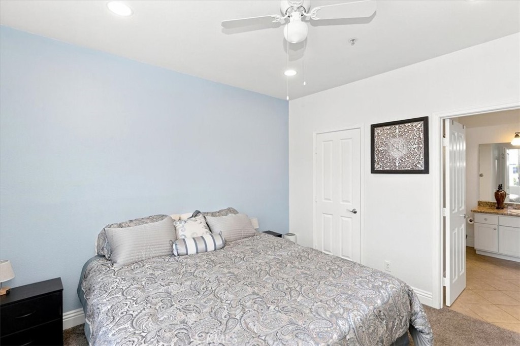 22681 Oakgrove 426 Property Photo 21