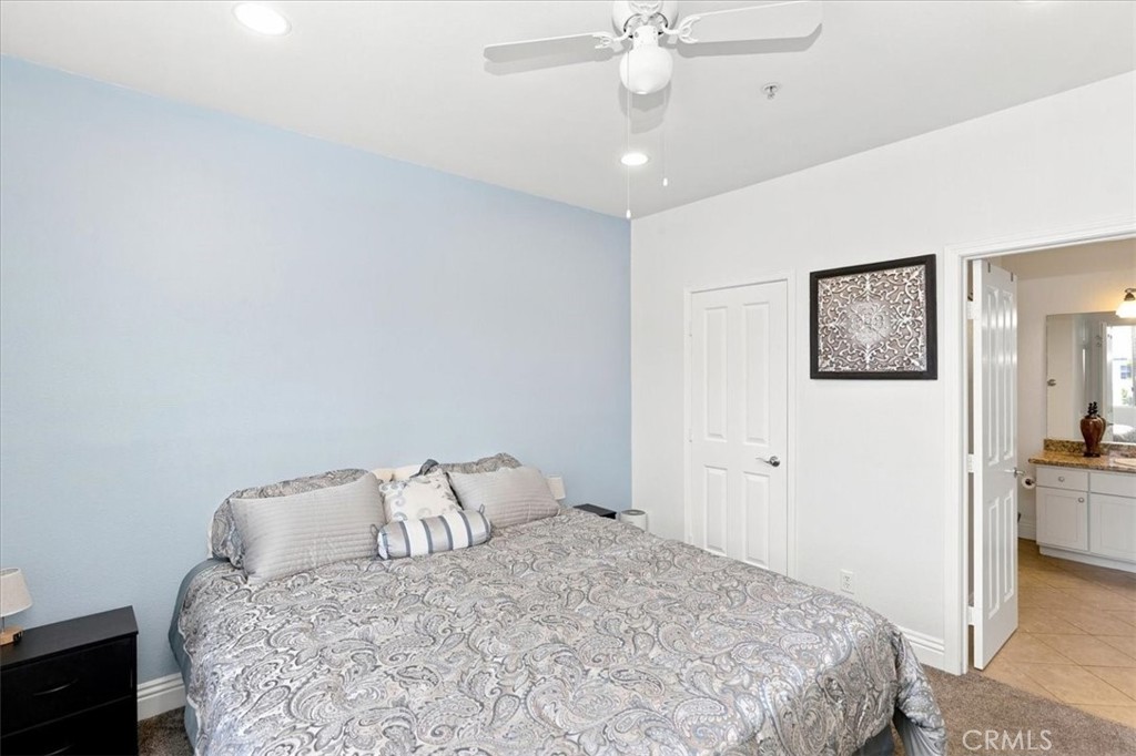 22681 Oakgrove 426 Property Photo 21