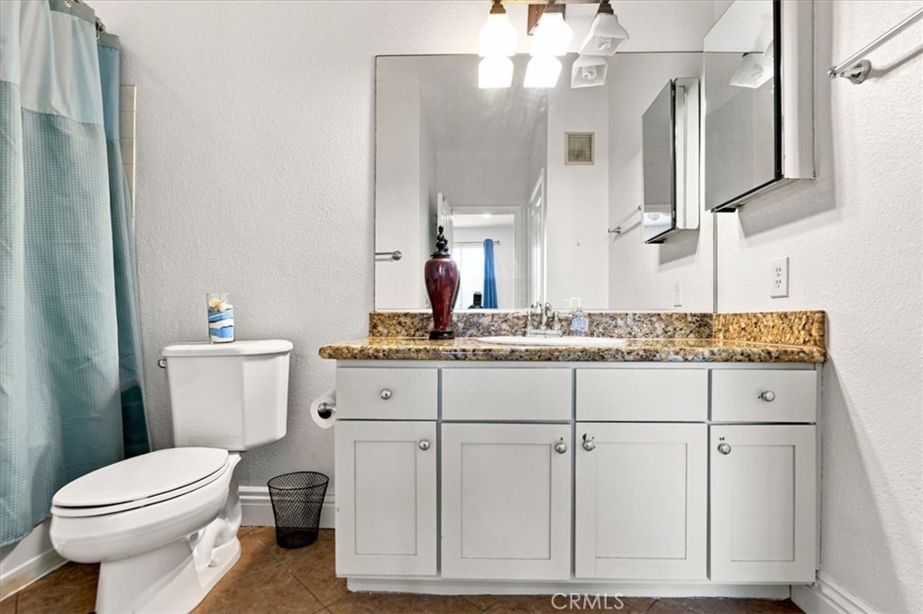 22681 Oakgrove 426 Property Photo 22