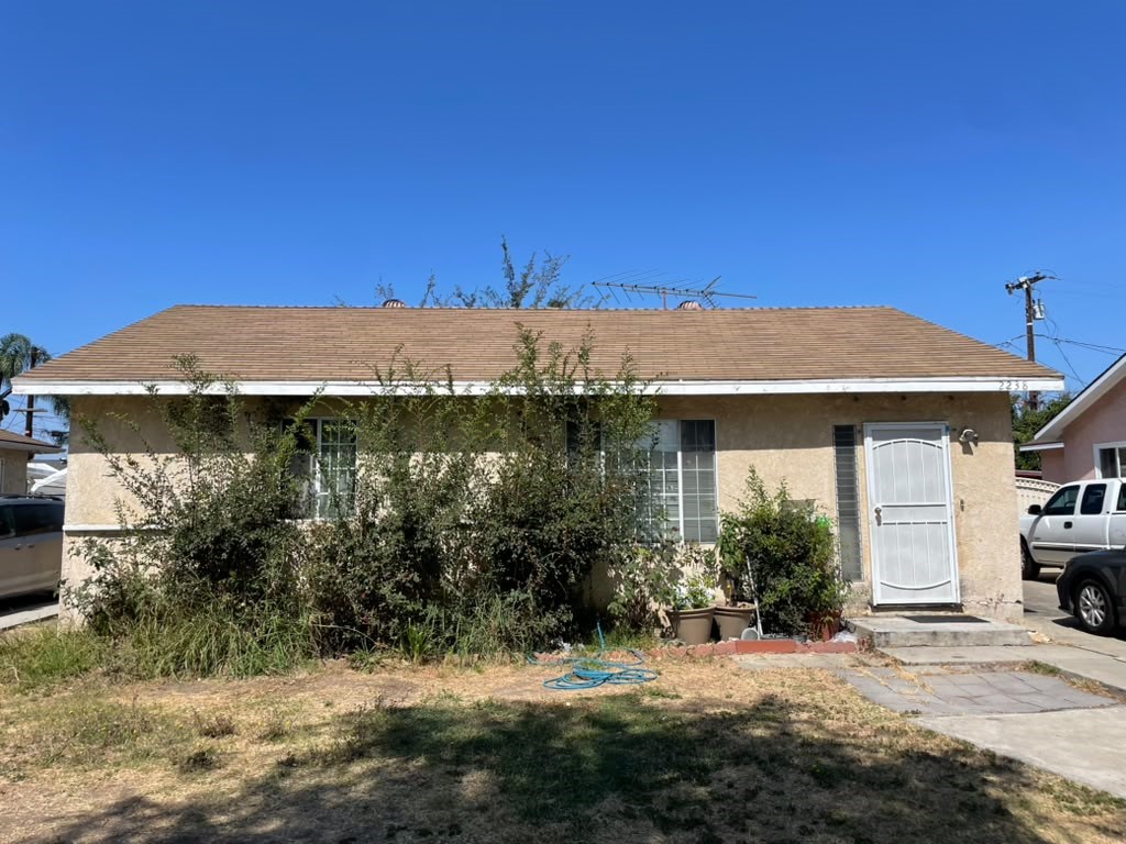 2238 S Van Ness