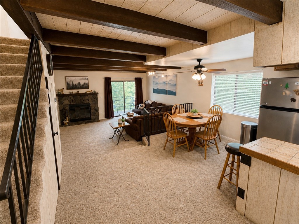 2434 Fir Drive Property Photo 3