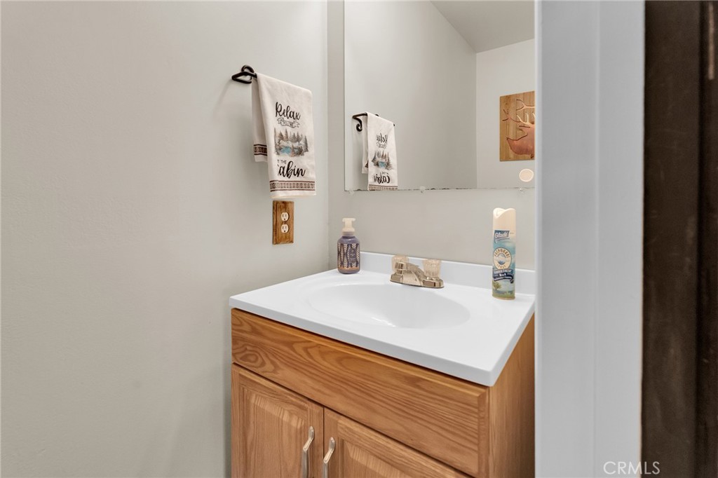 2434 Fir Drive Property Photo 8