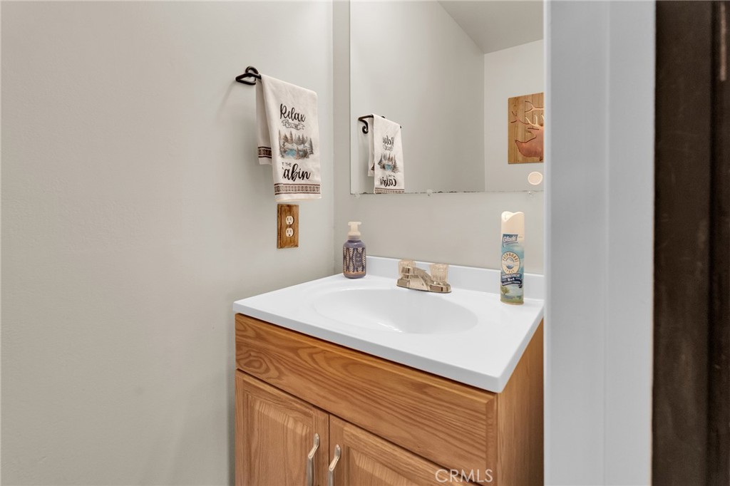 2434 Fir Drive Property Photo 8