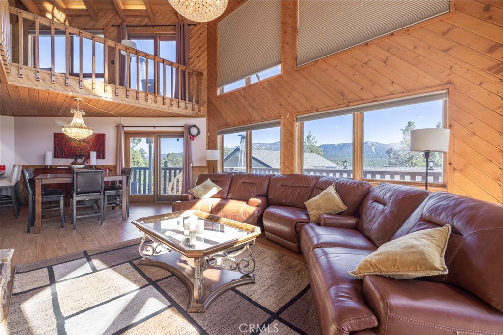 1098 Mt Verdi Property Photo 7