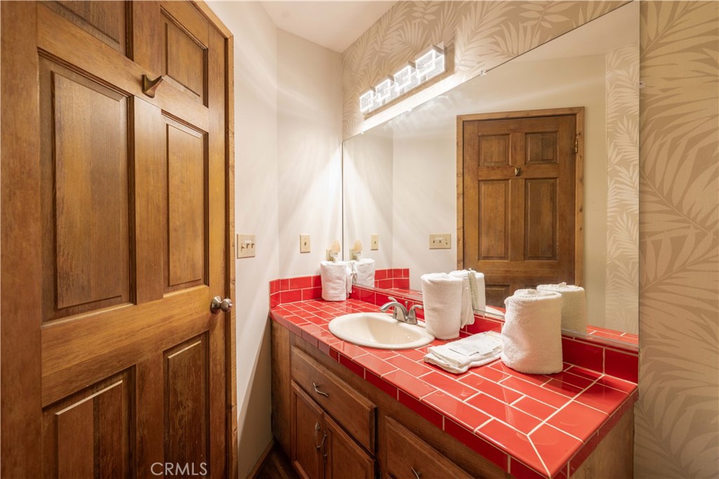 1098 Mt Verdi Property Photo 23