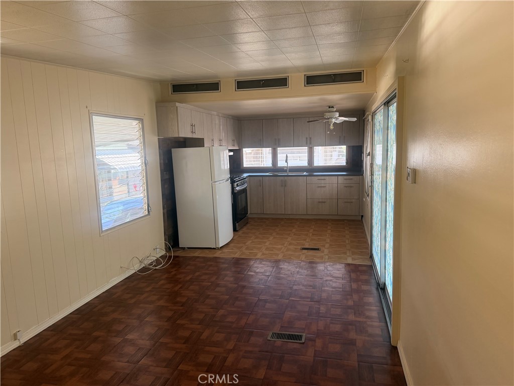 12177 3rd Street 37 Property Photo 4