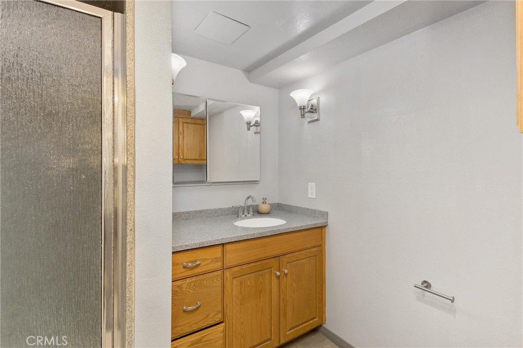 1268 W Marshall Property Photo 15