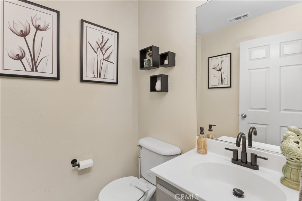 1555 Orange 1205 Property Photo 18