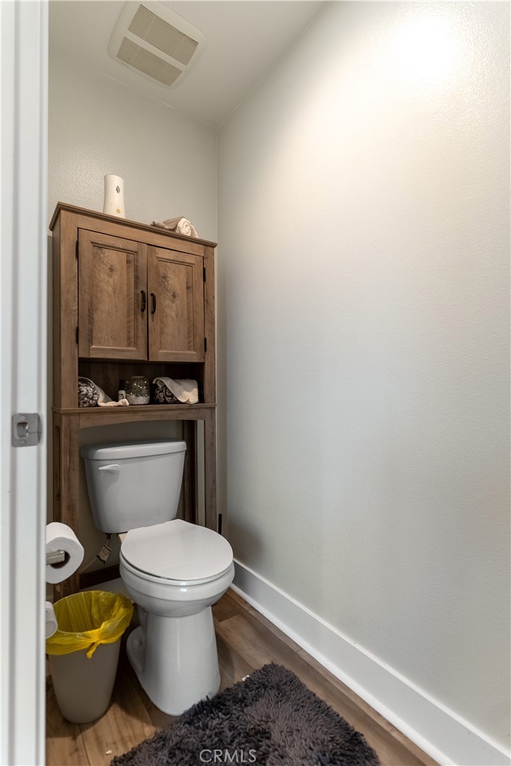 1621 Easton Property Photo 19