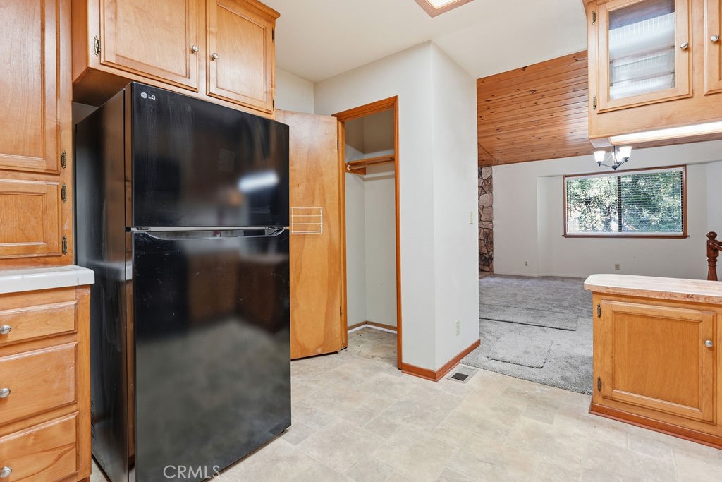 24776 Basel Property Photo 17