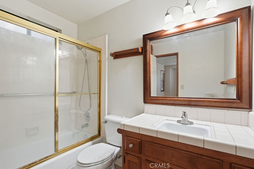 24776 Basel Property Photo 27