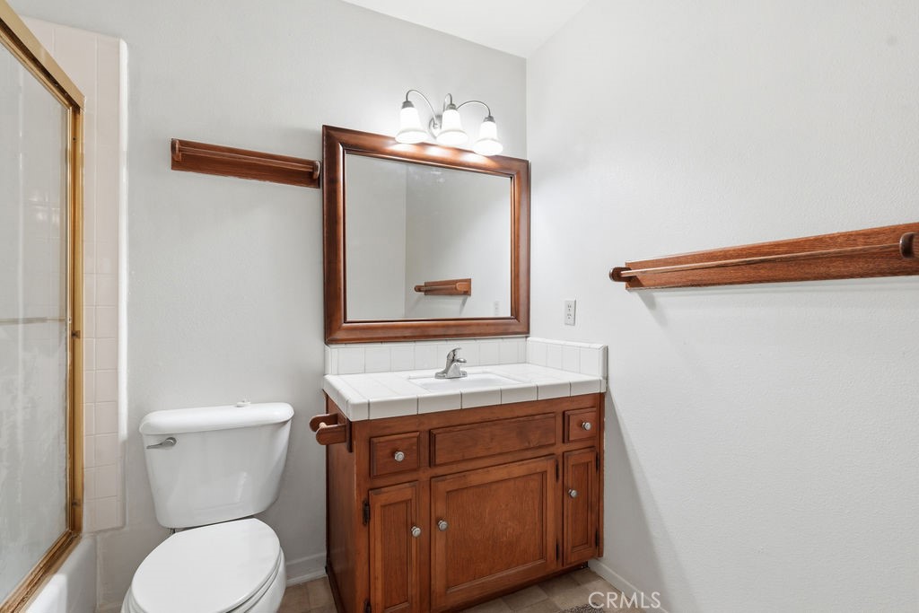 24776 Basel Property Photo 28