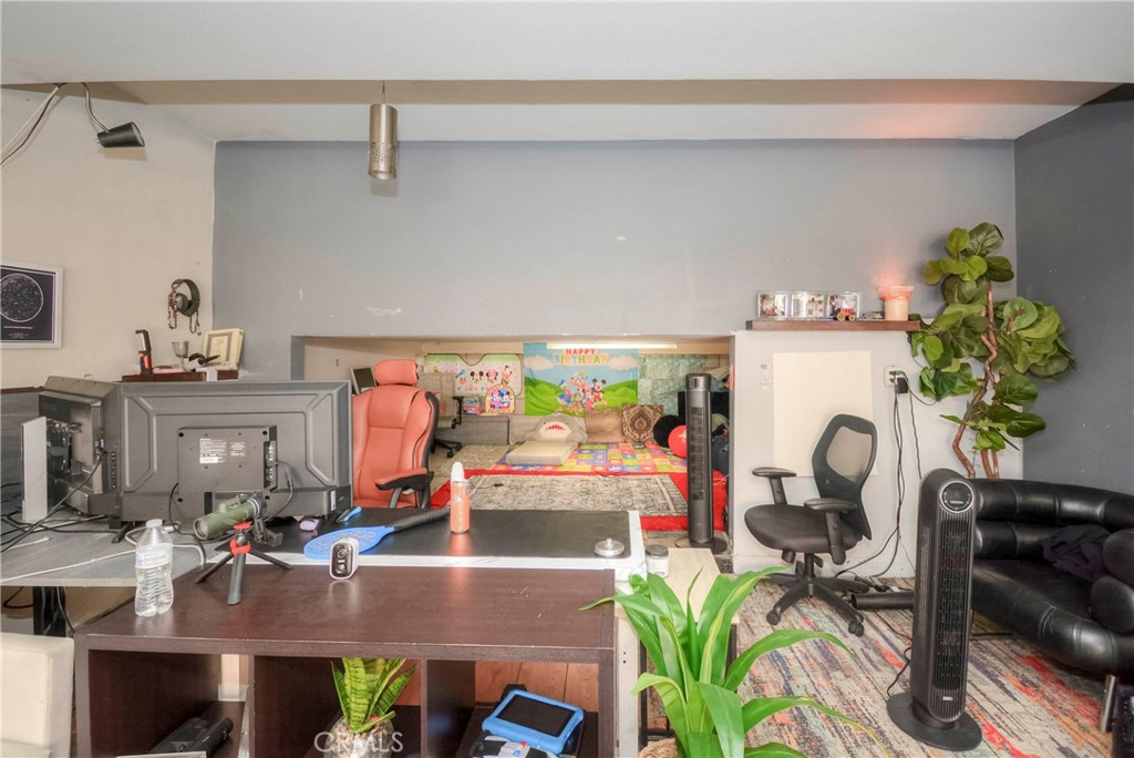 4445 Owens Property Photo 32