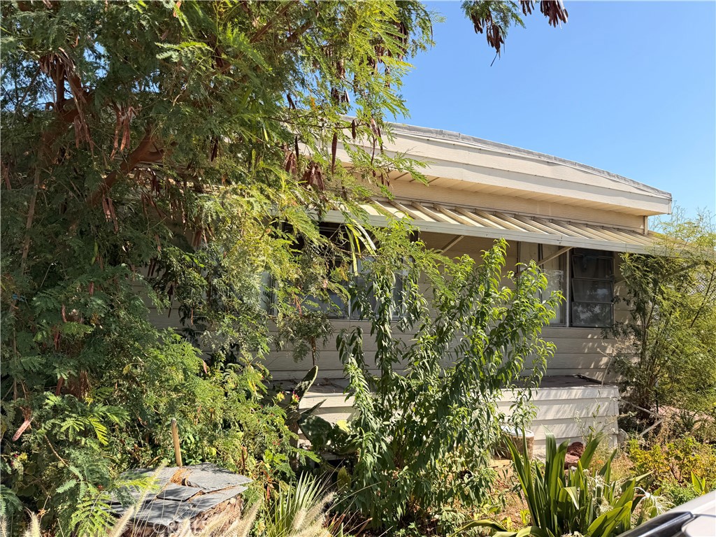 185 N Eucalyptus 89 Property Photo 2