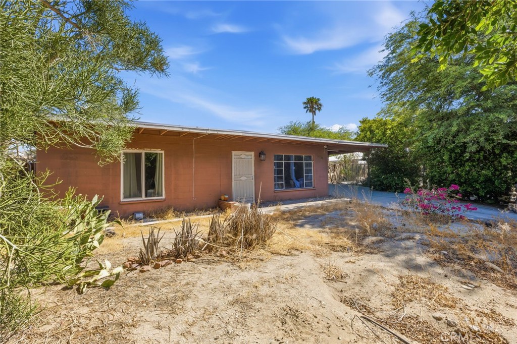 66566 Buena Vista Ave Property Photo 6