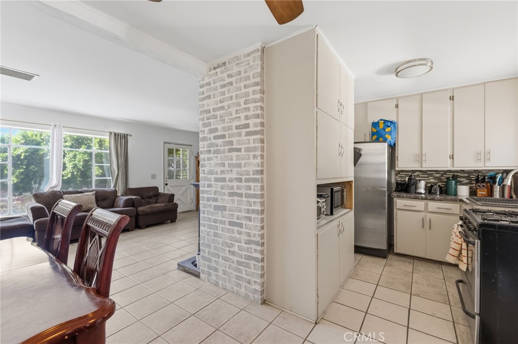 66566 Buena Vista Ave Property Photo 27