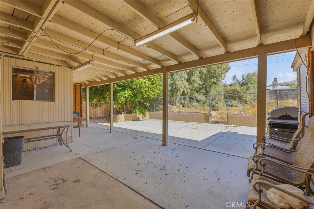 66566 Buena Vista Ave Property Photo 28
