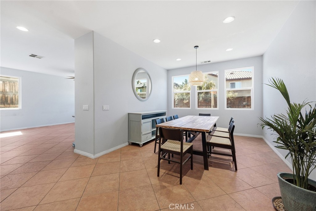 3365 Juniper Property Photo 9