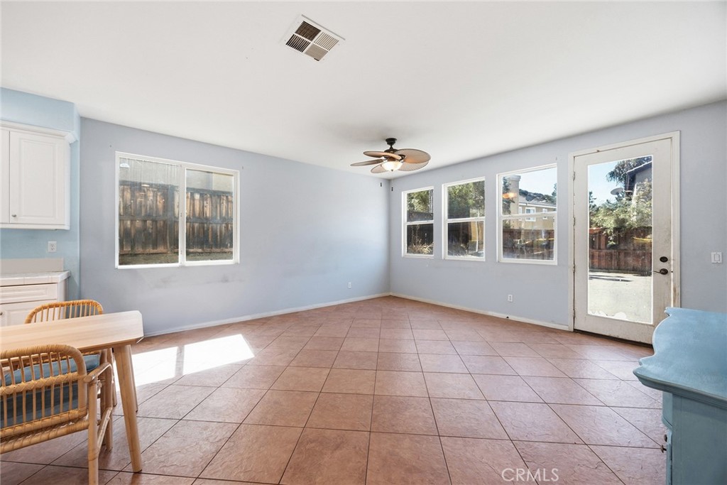 3365 Juniper Property Photo 11