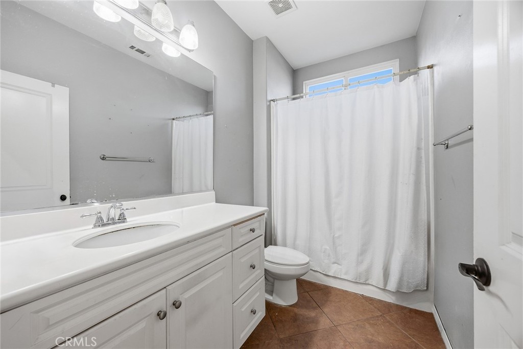 3365 Juniper Property Photo 17
