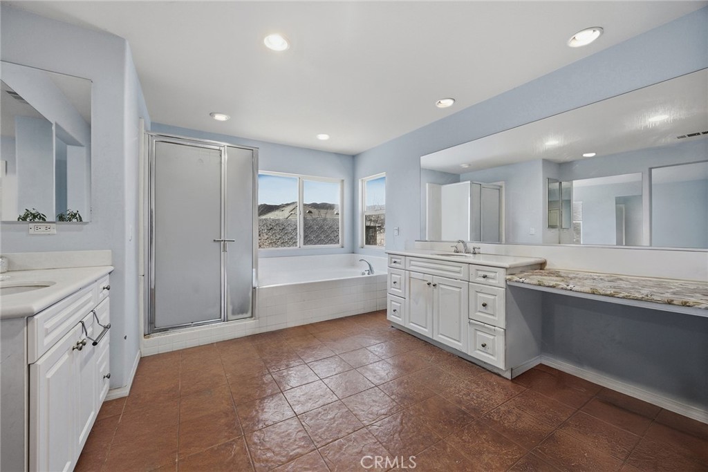 3365 Juniper Property Photo 21