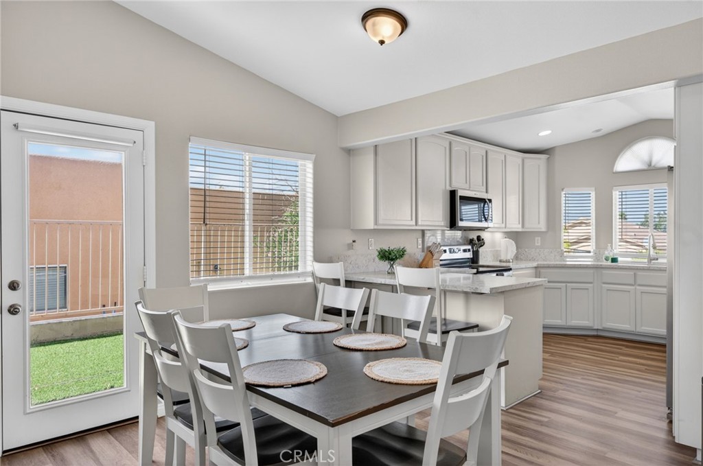 12828 Miracle Hill Property Photo 9