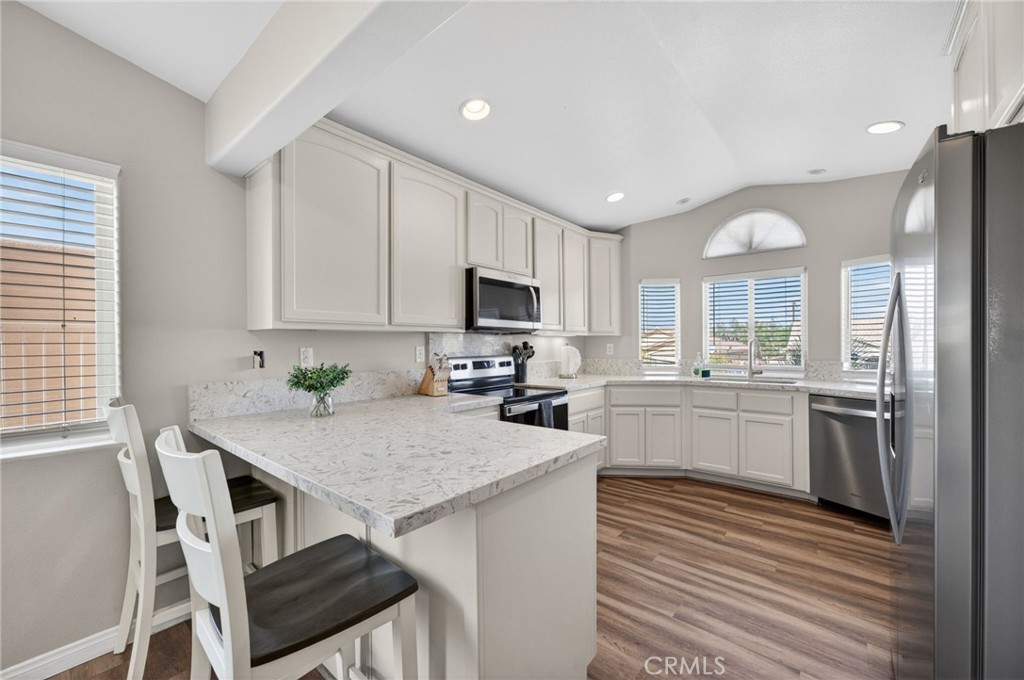 12828 Miracle Hill Property Photo 11