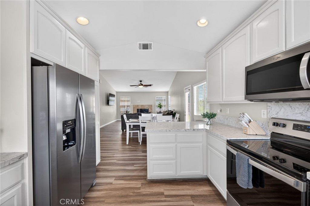 12828 Miracle Hill Property Photo 15