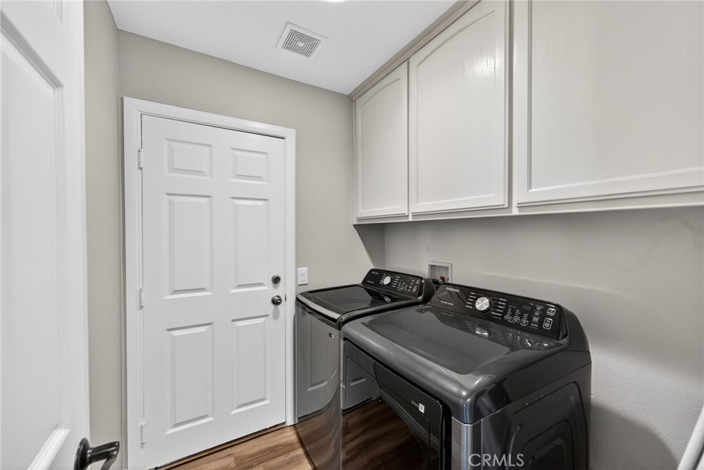 12828 Miracle Hill Property Photo 20