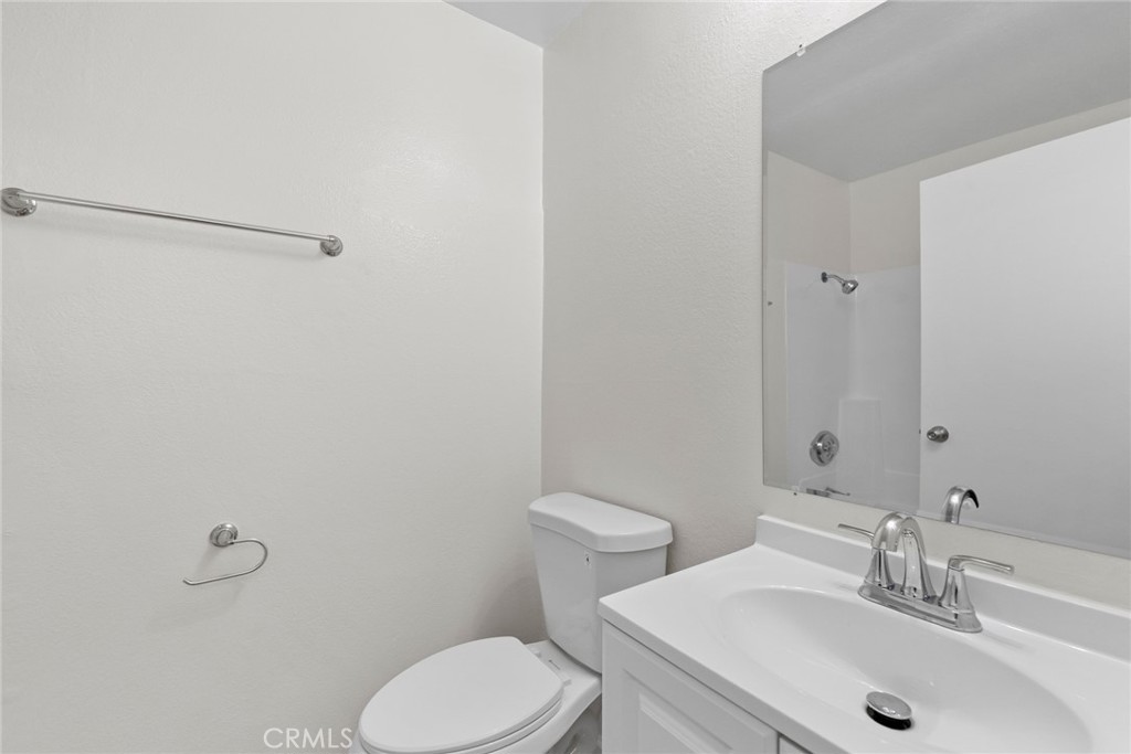 600 W 3rd Street B107 Property Photo 7
