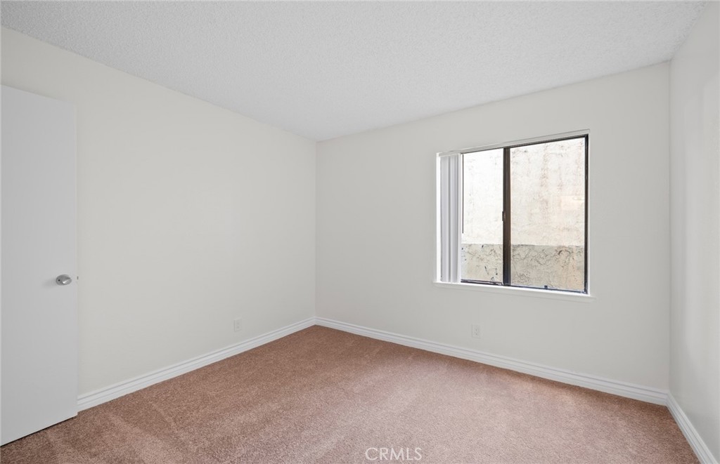 600 W 3rd Street B107 Property Photo 11