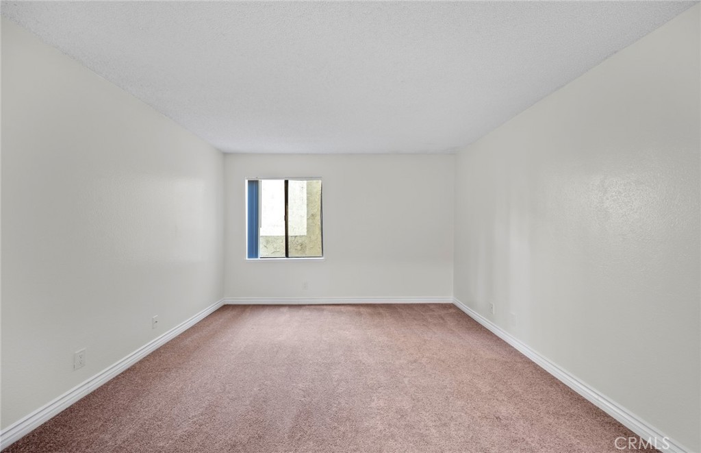 600 W 3rd Street B107 Property Photo 13