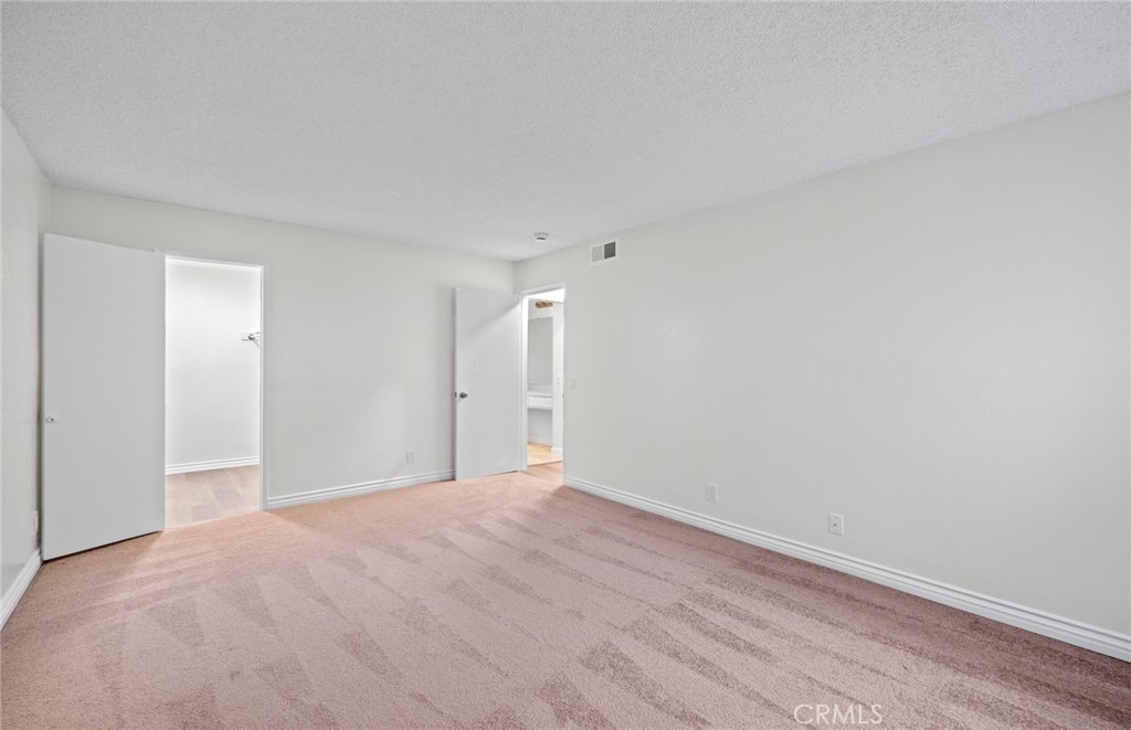 600 W 3rd Street B107 Property Photo 14