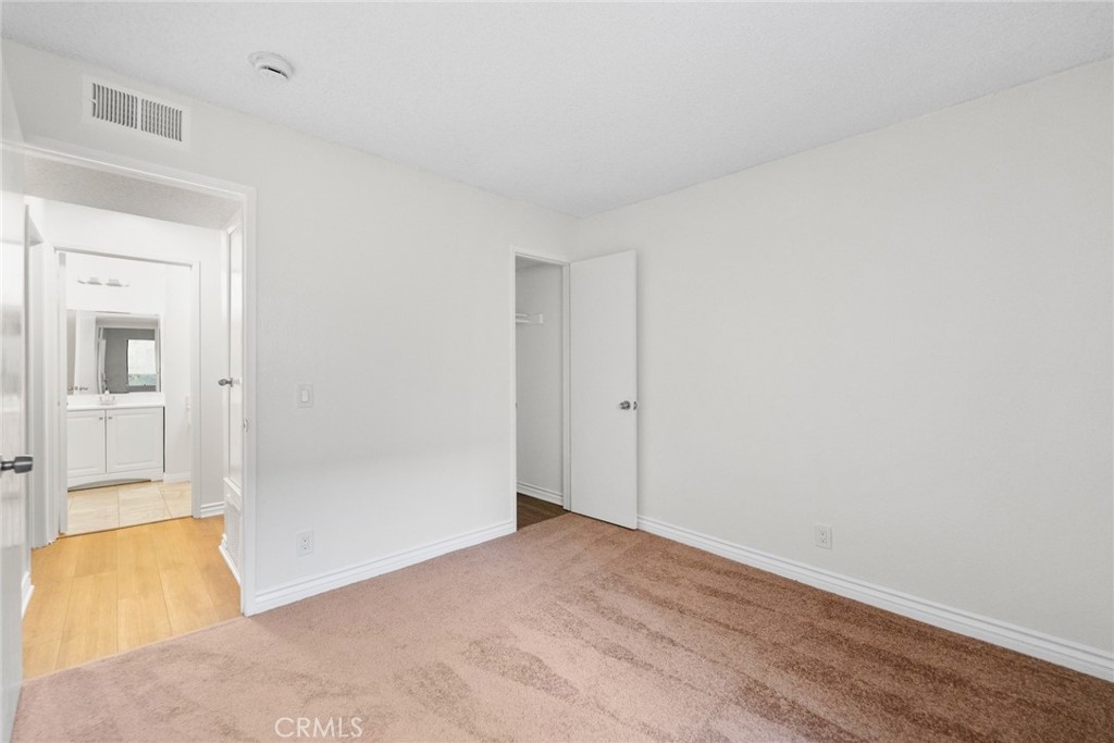 600 W 3rd Street B107 Property Photo 15