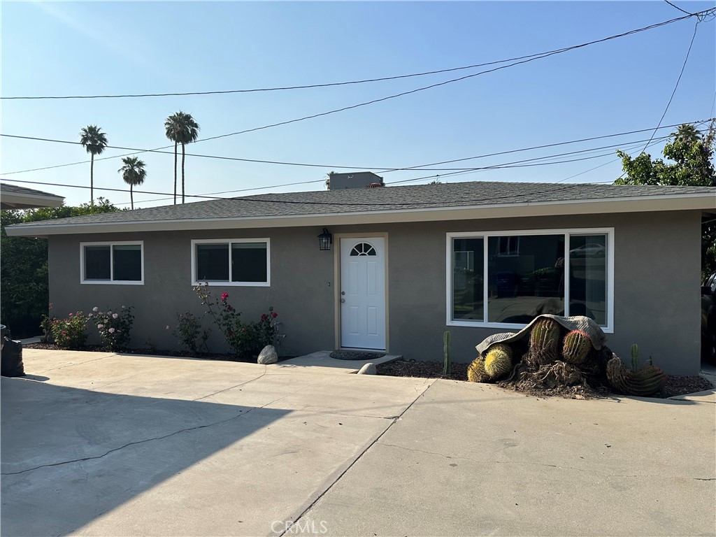 24450 University Avenue Property Photo 1