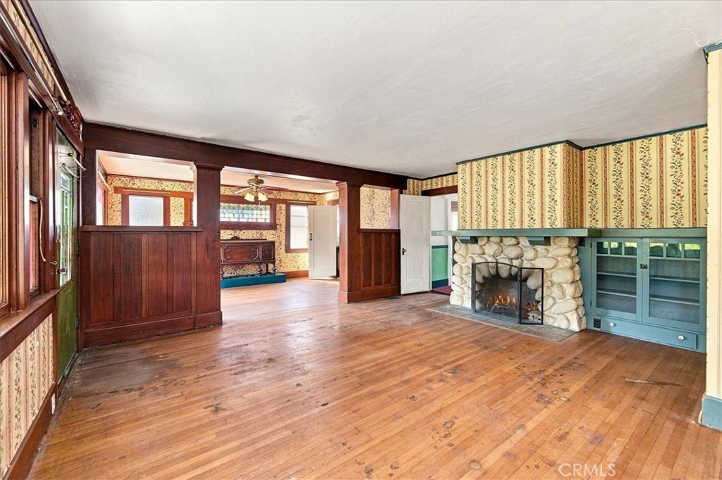524 University Place Property Photo 9