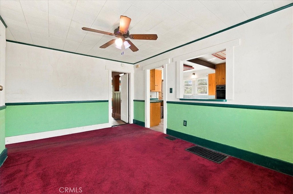 524 University Place Property Photo 22